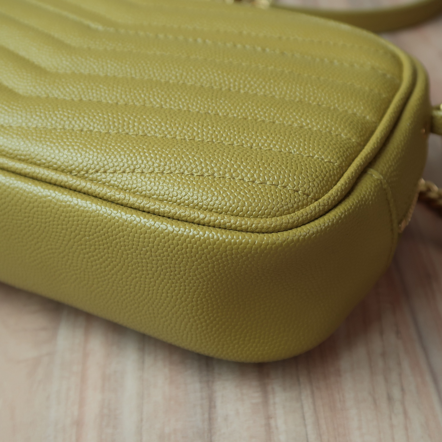 Saint Laurent Light Chatreuse Grain De Poudre Matelasse Mini Lou Camera GHW