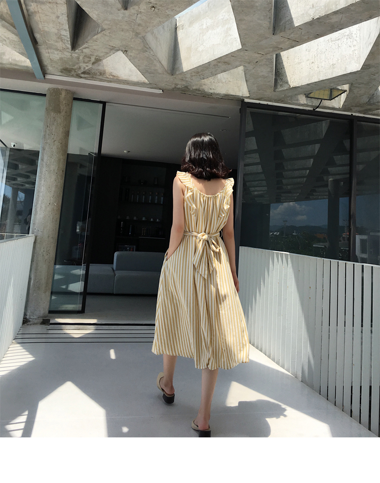 Dress4597 เดรสยาวทรงปล่อยลายทางโทนสีขาวเหลืองมัสตาร์ด สายบ่าแต่งระบาย มีผ้าผูกเอว ผ้าลินินเนื้อดี