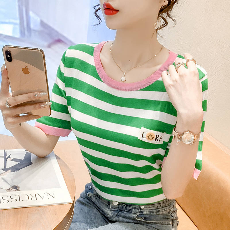เสื้อยืดวัยรุ่นน่ารักๆ เสื้อวัยรุ่นแขนสั้น เสื้อผ้าวัยรุ่นเกาหลี แบรนด์ Wiyike