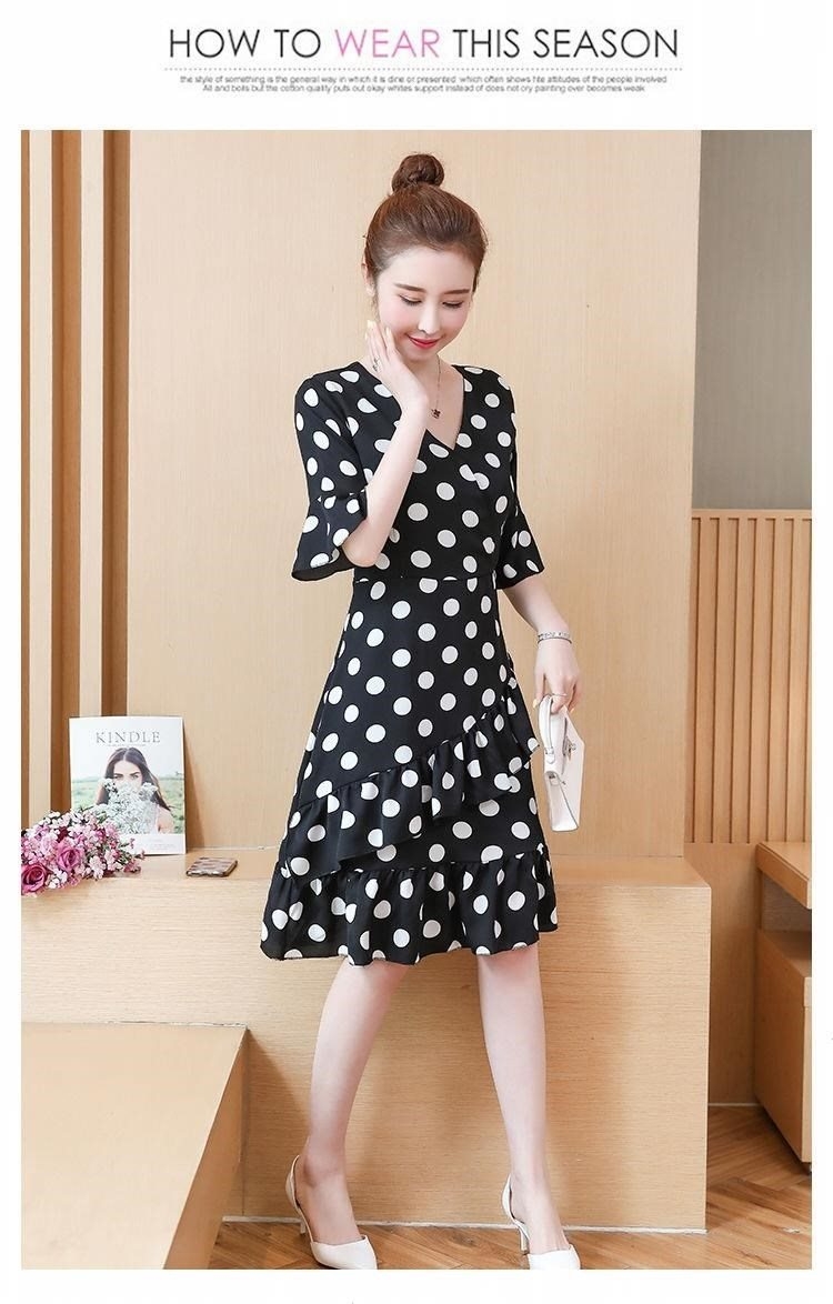 Dress4618 เดรสลายวงกลมชายระบาย ผ้าไมโครเนื้อดีมีน้ำหนักทิ้งตัว ทรงคอวีป้ายใส่แล้วดูผอมเพรียว งานดีทรงดีเรียบหรู