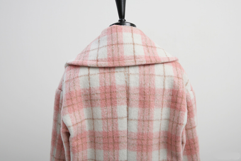 โค้ททรงยาวสวย สีชมพูลายสก๊อต น่ารักมาก พร้อมส่ง เลยจ้า pink