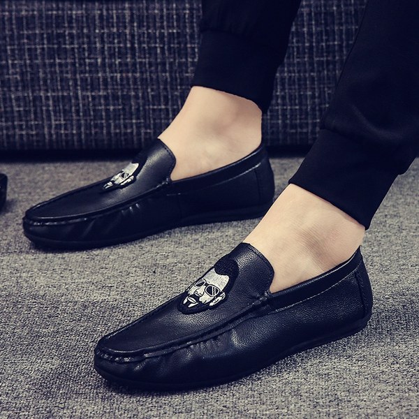 รองเท้าหนังผู้ชาย มีไซส์39-44 รองเท้าโลฟเฟอร์ชาย Slip-On Shoes