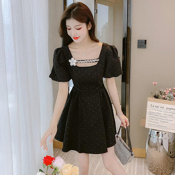 ชุดเดรสสวยๆ ชุดเดรสน่ารักๆ สไตล์เกาหลี By Meiyi women's clothing