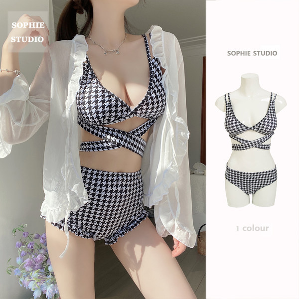 ชุดว่ายน้ำผู้หญิง ชุดว่ายน้ำน่ารัก Bikini ชุดไปทะเล