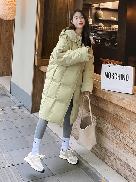 เสื้อโค้ท เสื้อโค้ทกันหนาว เสื้อโค้ทใส่เที่ยวต่างประเทศ ยี่ห้อ: Qianziqian