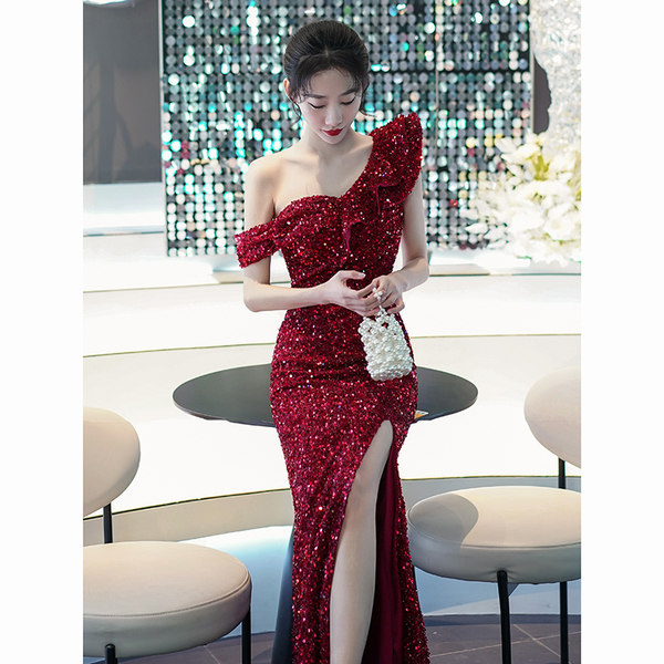 ชุดราตรี ชุดราตรีสวยหรู แบบ ทันสมัย Evening dress