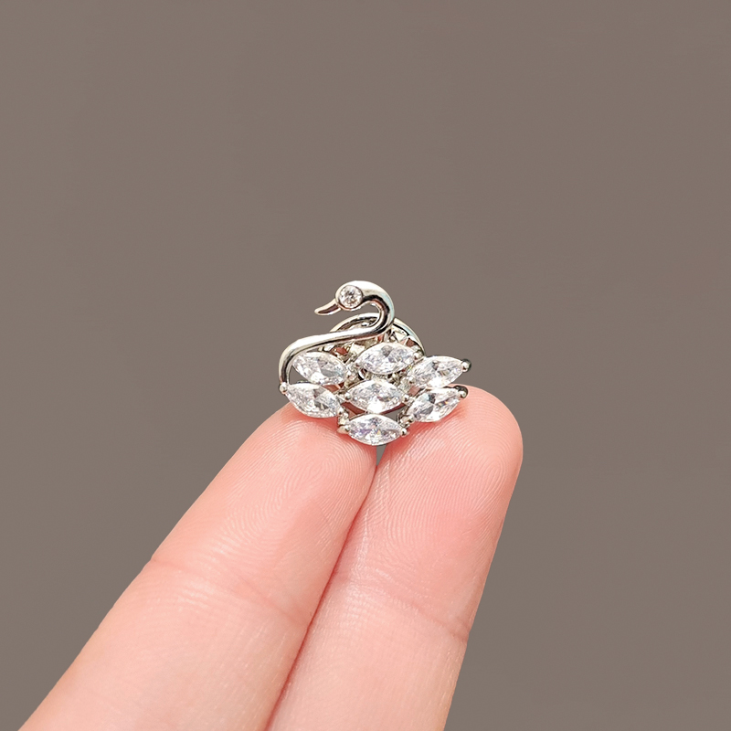 เข็มกลัด เข็มกลัดสวยๆ เข็มกลัดติดเสื้อ Brooch