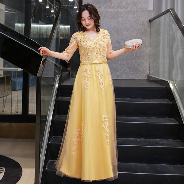 ชุดราตรีคนอ้วน ชุดราตรีไซส์ใหญ่ สาวอวบ ชุดราตรีสาวอวบ ชุดออกงานสาวอวบ ชุดออกงานคนอ้วน