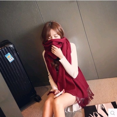ผ้าพันคอกันหนาว ไหมพรมเนื้อเรียบ นุ่ม เกาหลี สีแดงเข้ม พร้อมส่ง same pic