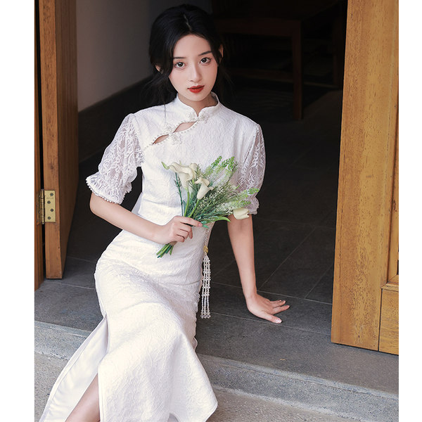 ชุดราตรี ชุดราตรีสวยหรู แบบ ทันสมัย Evening dress