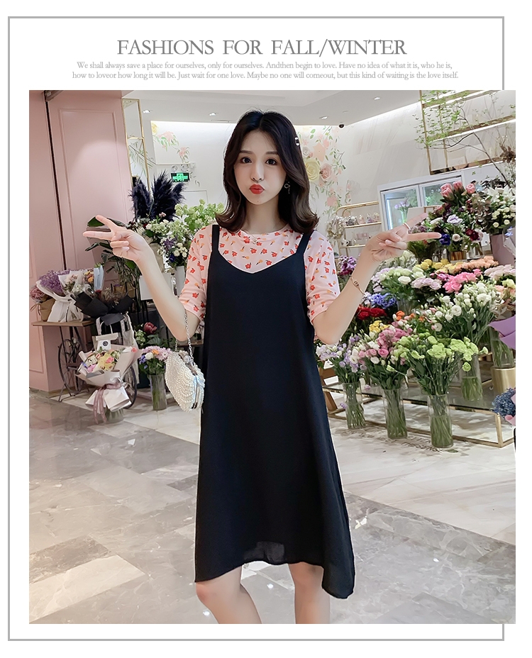 Dress4614 ชุดเดรสกระโปรงทรงปล่อยสีดำซิปหลังผ้าโพลีเนื้อดี พร้อมเสื้อตัวในลายดอกไม้โทนสีส้มผ้าเนื้อดียืดหยุ่นสูง งานสวยน่าใส่ ผ้านุ่มใส่สบาย แมทช์ได้ลงตัว ใส่เที่ยว/ใส่ทำงานได้