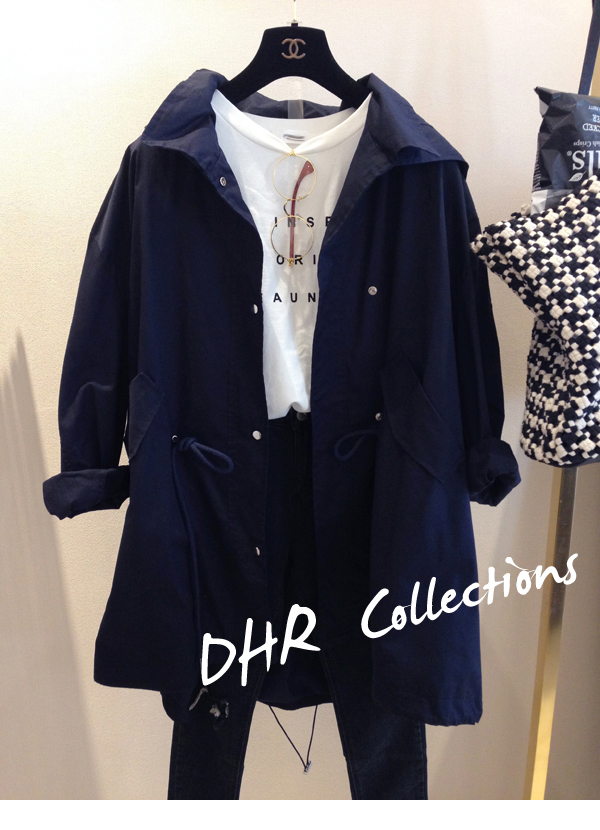 เสื้อคลุมสไตล์เกาหลี สีกรมท่าเข้ม มีฮู้ด ผูกเอว ทรงสวย ผ้าเนื้อด้าน ไม่หนา ใส่คลุมกำลังดี พร้อมส่งเลยจ้า สีกรมท่า