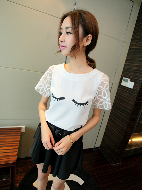 Blouse3689 เสื้อแฟชั่นผ้าชีฟองสีพื้นอกแต่งลายขนตา แขนผ้าแก้วปักลายลูกไม้ งานน่ารักเก๋ๆ ดูดีแมทช์ง่าย ใส่กับอะไรก็สวย