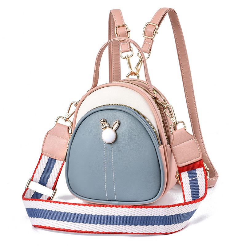 กระเป๋าสะพายข้างผู้หญิง กระเป๋าแฟชั่น By AKAF