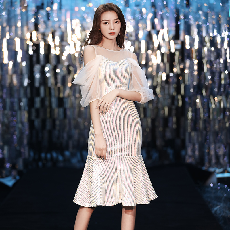 ชุดราตรี ชุดราตรีสวยหรู แบบ ทันสมัย Evening dress