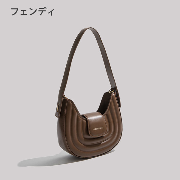 กระเป๋าสะพายข้างผู้หญิง กระเป๋าสะพายสไตล์เกาหลี By Japanese フェンディ authentic bag