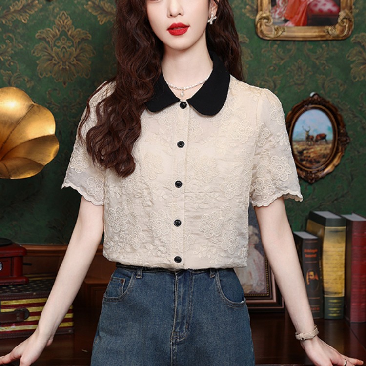 เสื้อเชิ้ตผู้หญิงใส่ทํางาน 390 บาทต่อชิ้น ฟรีค่าจัดส่ง