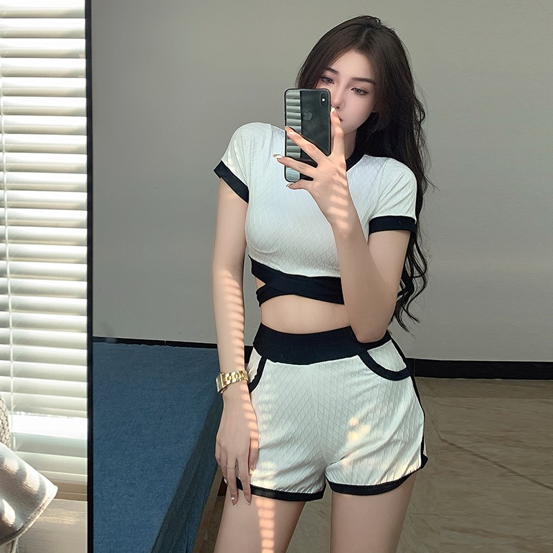 ชุดว่ายน้ำผู้หญิง ชุดว่ายน้ำน่ารัก Bikini ชุดไปทะเล