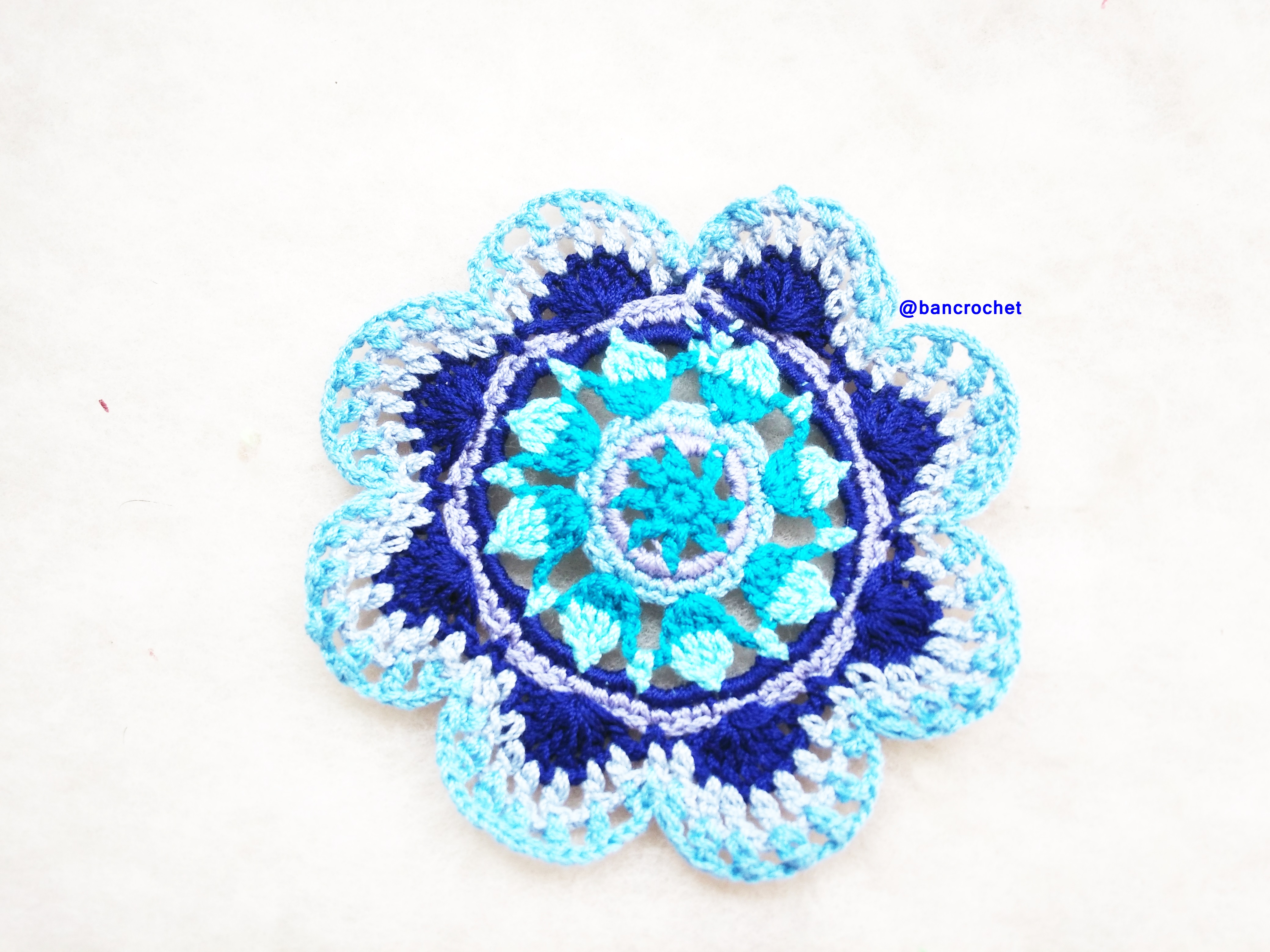 Bancrochet ที่รองแก้วถักโครเชต์ crochet coasters หลากสี 4 นิ้ว