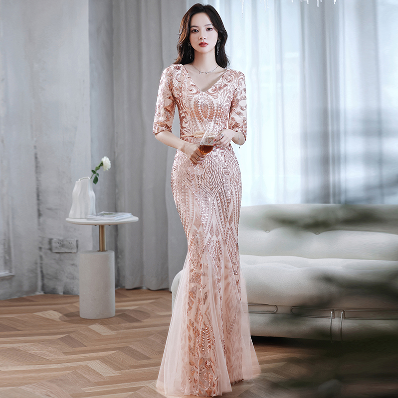 ชุดราตรี ชุดราตรีสวยหรู แบบ ทันสมัย Evening dress