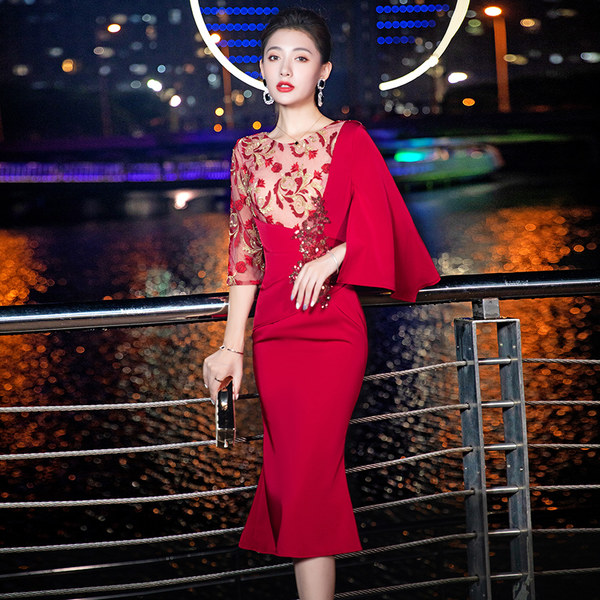 ชุดราตรี ชุดออกงาน ดีไซน์หรู แบรนด์ Angel