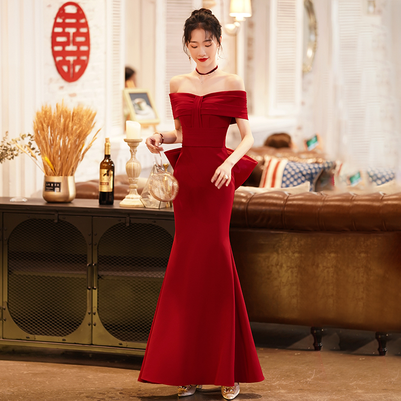 ชุดราตรี ชุดราตรีสวยหรู แบบ ทันสมัย Evening dress