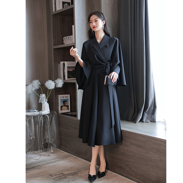 ชุดราตรี ชุดราตรีสวยหรู แบบ ทันสมัย Evening dress