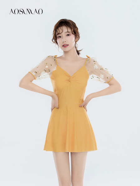 ชุดว่ายน้ำผู้หญิง ชุดว่ายน้ำน่ารัก Bikini ชุดไปทะเล