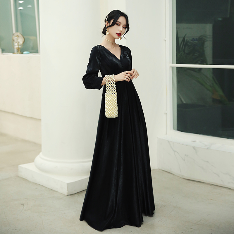 ชุดราตรี ชุดราตรีสวยหรู แบบ ทันสมัย Evening dress
