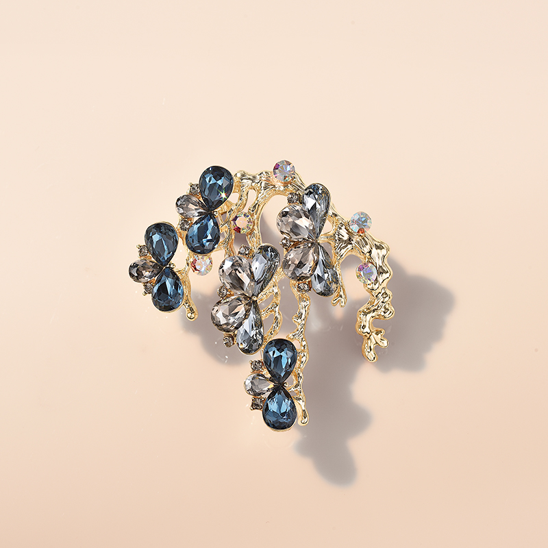 เข็มกลัด เข็มกลัดสวยๆ เข็มกลัดติดเสื้อ Brooch