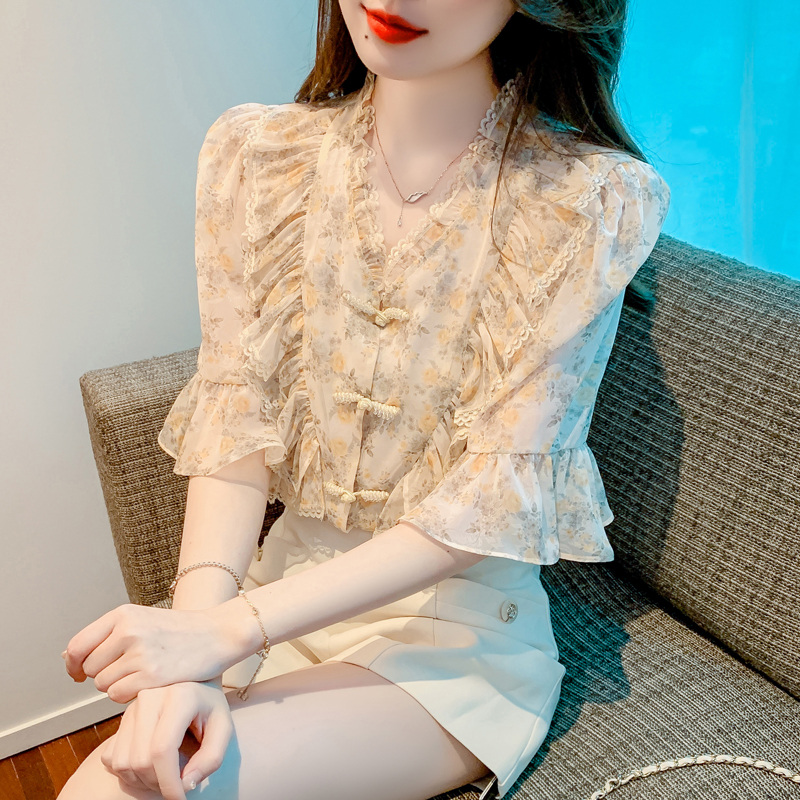 เสื้อเชิ้ตผู้หญิงใส่ทํางาน 390 บาทต่อชิ้น ฟรีค่าจัดส่ง