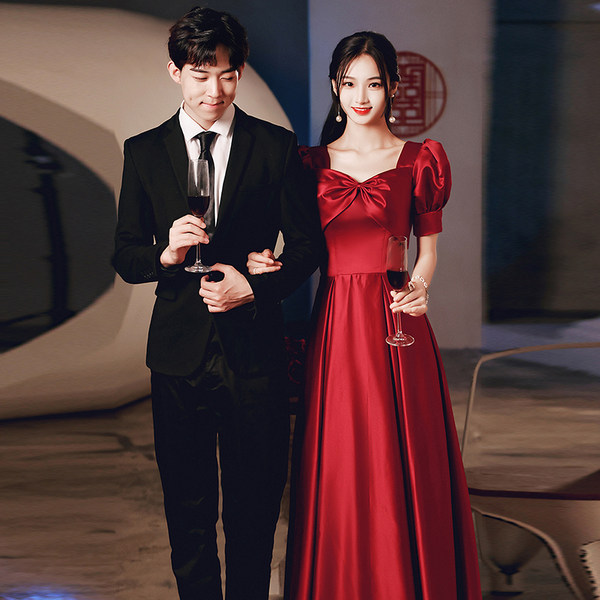ชุดราตรี ชุดราตรีสวยหรู แบบ ทันสมัย Evening dress