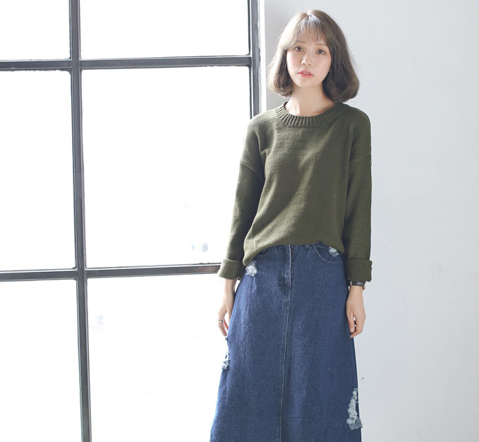 Sweater เสื้อสเวทเตอร์แขนยาว สีเขียวขี้ม้า ทรงสวย จะใส่เดี่ยวไหรือใส่โค้ทคลุมก็เริ่ด
