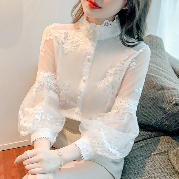 เสื้อลูกไม้ แขนสั้น