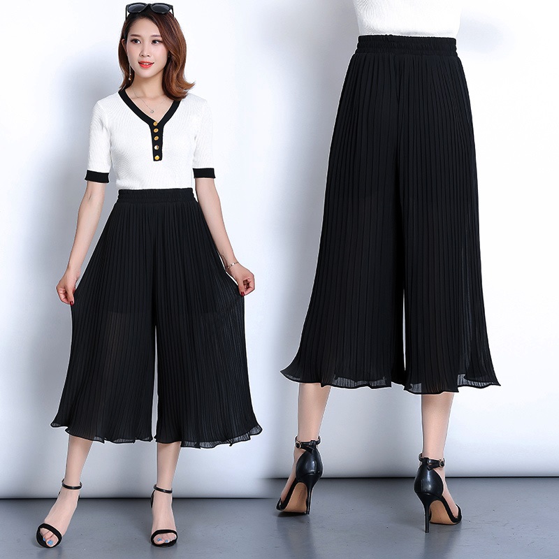 Trousers517 กางเกงขายาวชีฟองอัดพลีทสีดำ เอวยางยืด ผ้าชีฟองเนื้อดีหนามีน้ำหนักทิ้งตัว งานสวยผ้านุ่มน่าใส่ แมทช์กับเสื้อทรงไหนก็ดูดี