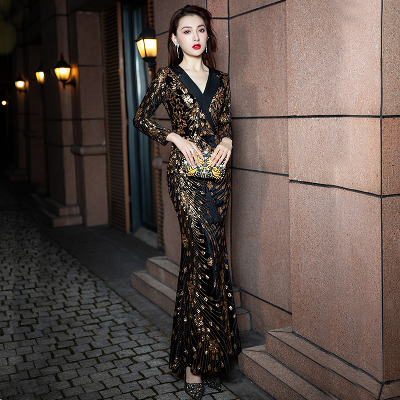 ชุดราตรี ชุดราตรีสวยหรู แบบ ทันสมัย Evening dress