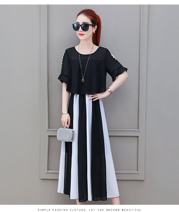 Dress4517 เดรสยาวเว้าไหล่ประดับมุกช่วงบนสีพื้นดำตัดต่อกระโปรงยาวสลับสีขาวดำ เอวสม็อคยางยืด มีซับในอย่างดีทั้งชุด ผ้าชีฟองเกรดพรีเมียมเนื้อดีหนาสวยมีน้ำหนักทิ้งตัว งานดีทรงดีใส่สวยดูไฮ ใส่ทำงาน/ใส่ออกงานได้