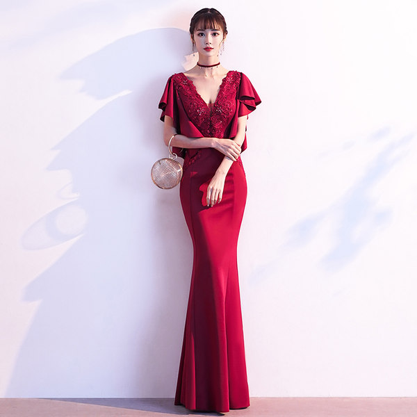 ชุดราตรี ชุดราตรีสวยหรู แบบ ทันสมัย Evening dress