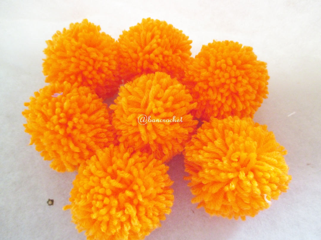ปอมปอมไหมพรมสีส้ม ขนาด 2 นิ้ว pompoms crochet