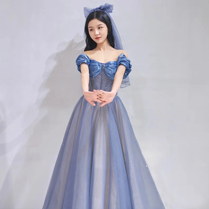 ชุดราตรี ชุดราตรีสวยหรู แบบ ทันสมัย Evening dress