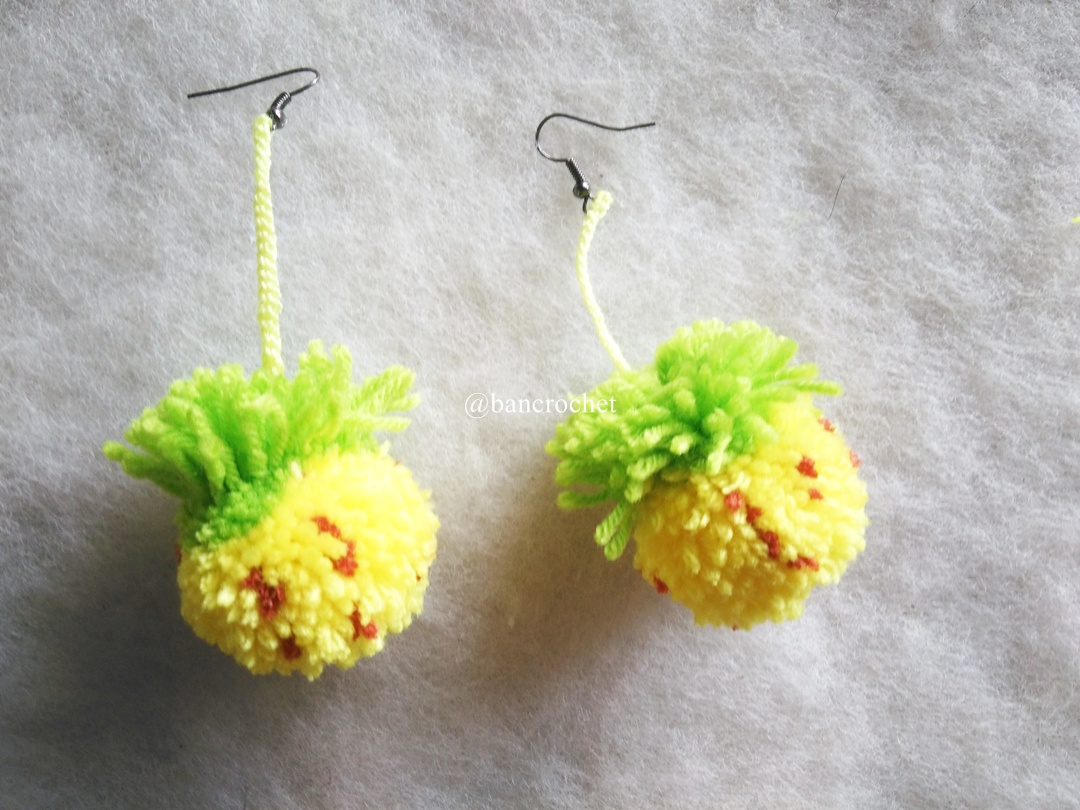 ต่างหูถักสับปะรดปอมปอม earrings pompoms หลากสี
