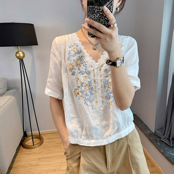 เสื้อลูกไม้ แขนสั้น