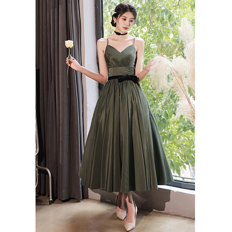 ชุดราตรี ชุดราตรีสวยหรู แบบ ทันสมัย Evening dress