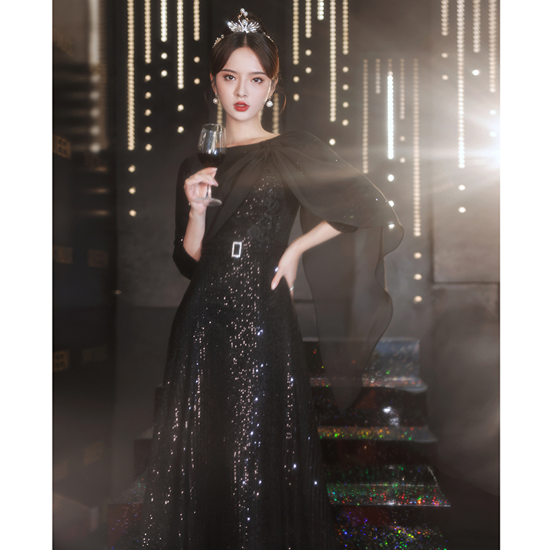 ชุดราตรี ชุดราตรีสวยหรู แบบ ทันสมัย Evening dress
