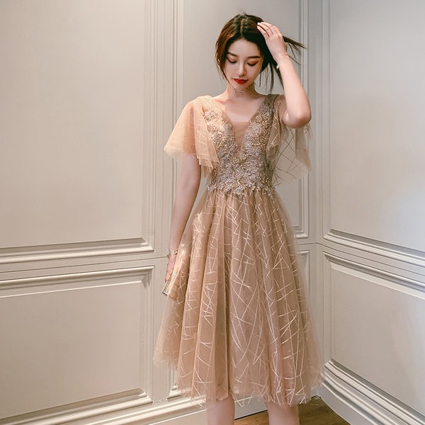 ชุดราตรี ชุดราตรีสวยหรู แบบ ทันสมัย Evening dress