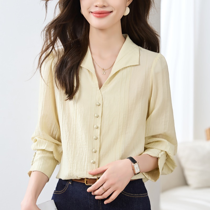 เสื้อเชิ้ตผู้หญิงแขนยาว เสื้อเชิ้ตผู้หญิงใส่ทํางาน 390 บาทต่อชิ้น ฟรีค่าจัดส่ง