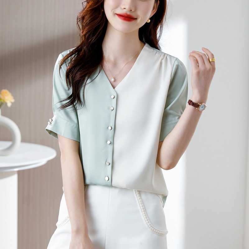 เสื้อเชิ้ตผู้หญิงแขนยาว เสื้อเชิ้ตผู้หญิงใส่ทํางาน 390 บาทต่อชิ้น ฟรีค่าจัดส่ง