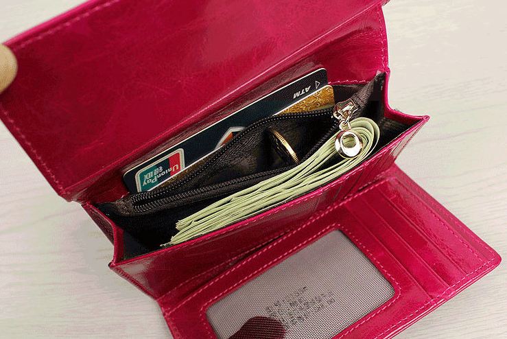 กระเป๋าสตางค์ ใบสั้น กระเป๋าสตางค์ ผู้หญิง กระเป๋าสตางค์ หนังแท้ ขัดมัน Oil wax แบบเก๋ สีคลาสสิค 2 พับ ใส่บัตรได้เยอะ มีช่องซิป 384044