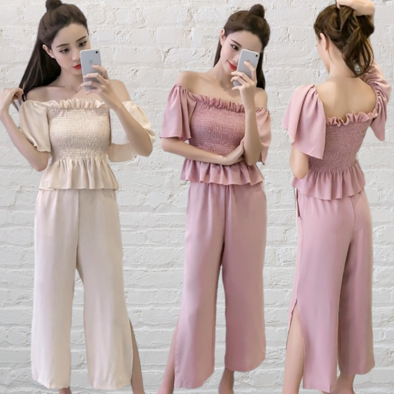 Set_bt1800 ชุดเซ็ท 2 ชิ้น(เสื้อ+กางเกง) เสื้อเปิดไหล่สม็อครอบอกแขนทรงปล่อย+กางเกงขายาวเอวยางยืดผ่าชายเล็กน้อยเพื่อความคล่องตัว มีกระเป๋าข้าง ผ้าชีฟองเกรดพรีเมียมเนื้อดีหนานุ่มมีน้ำหนักใส่สบายไม่ยับง่าย งานน่ารักเก๋ๆ ใส่เที่ยว/ใส่ทำงานได้
