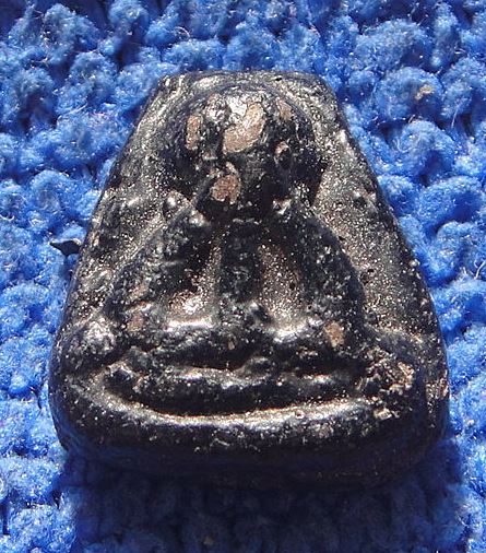 พระปิดตาแขนบ่วง